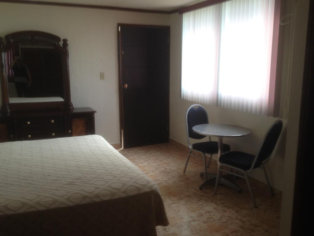 Hotel Marparaiso Panama City Room photo